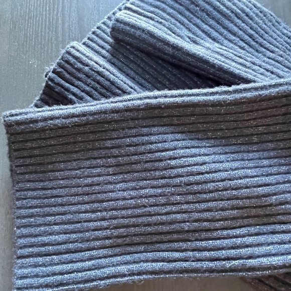 Z Supply Sweater - Women’s Size Large Dark Gray - Picture 5 of 7